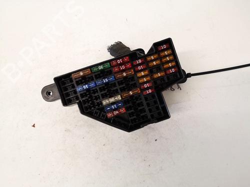 fuse-box-vw-passat-b6-3c2-2005-2006-2007-2008-2009-2010-2011-32908846 main image