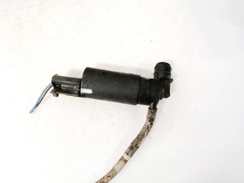 washer-pump-toyota-corolla-_e12_-2001-2002-2003-2004-2005-2006-2007-2008-35057464 main image