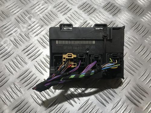 Used Electronic module Electronic module VW GOLF PLUS V (5M1, 521) 1.9 TDI (105 hp) 35704434 35704434