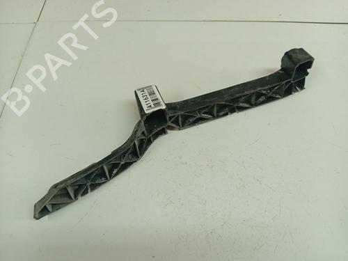 Used Rear bumper bracket Rear bumper bracket 38640496 38640496