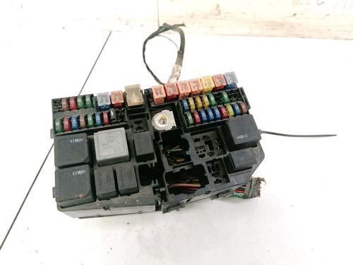fuse-box-jaguar-x-type-i-x400-2001-2002-2003-2004-2005-2006-2007-2008-2009-32903708 main image