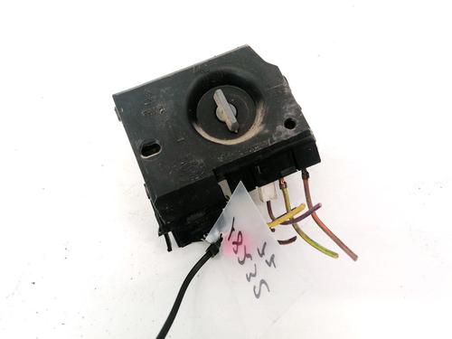 Used Lamp holder Lamp holder AUDI A6 C4 (4A2) 2.5 TDI (140 hp) 35413423 35413423