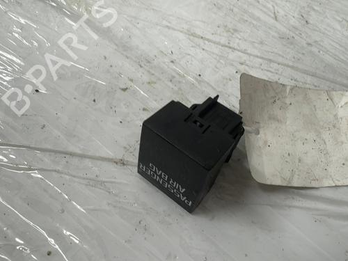 Kombi Kontakt / Stilkkontakt Kombi Kontakt / Stilkkontakt 38528769 38528769