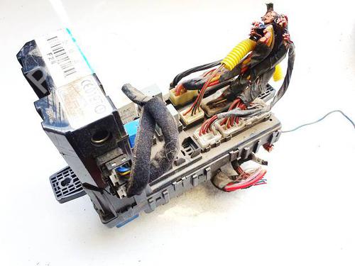 Used Fuse box Fuse box HYUNDAI TRAJET (FO) 2.0 CRDi (113 hp) 32591519 32591519