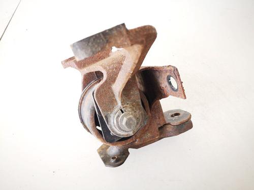 Used Engine mount Engine mount FORD MONDEO I (GBP) 2.0 i 16V (136 hp) 33073554 33073554