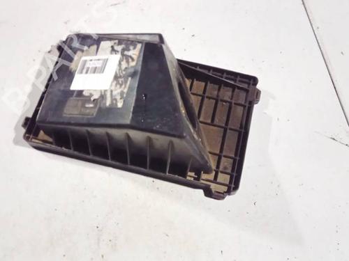 Used Air filter box Air filter box NISSAN PRIMERA Hatchback (P12) 2.2 Di (126 hp) 35063736 35063736