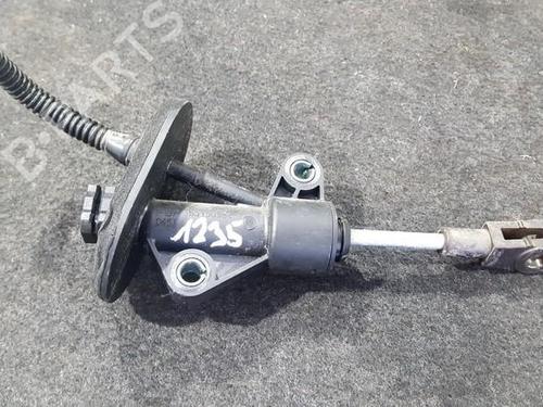 clutch-slave-cylinder-opel-corsa-d-s07-2006-2007-2008-2009-2010-2011-2012-2013-2014-2015-35659206 main image