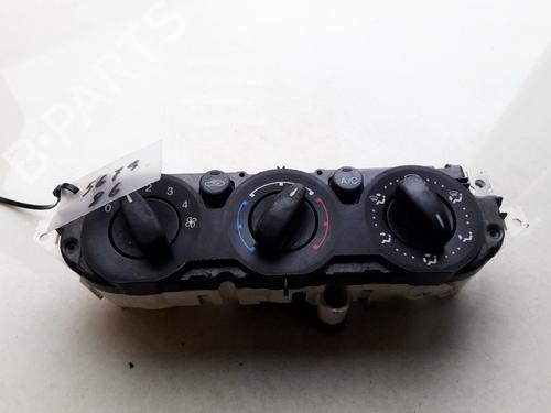 Used Climate control Climate control FORD FOCUS II (DA_, HCP, DP) 1.6 TDCi (90 hp) 35871160 35871160