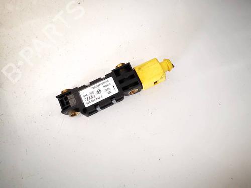 Used Electronic module PEUGEOT BOXER Van 2.2 HDi 150 (150 hp) 32944437