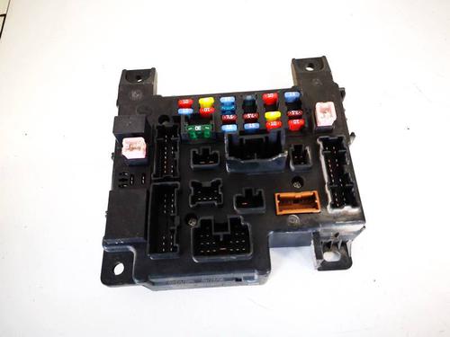 Used Fuse box Fuse box PEUGEOT 4007 (VU_, VV_) 2.2 HDi (156 hp) 32578920 32578920