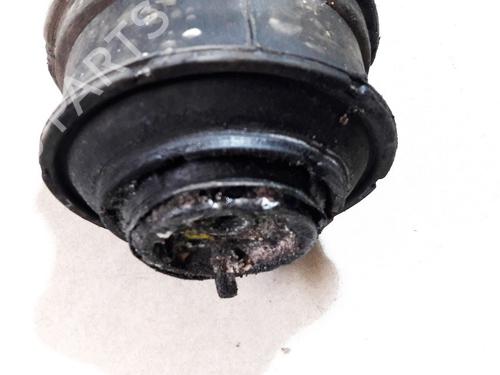 Engine mount MERCEDES-BENZ C-CLASS (W203) C 200 Kompressor (203.042) | BP33070474M89 - Image 2