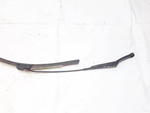 front-windshield-wiper-arm-audi-a4-b5-8d2-1994-1995-1996-1997-1998-1999-2000-2001-33523376 main image