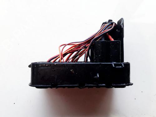 Used Fuse box Fuse box VW CADDY III Box Body/MPV (2KA, 2KH, 2CA, 2CH) 1.9 TDI (105 hp) 33530467 33530467