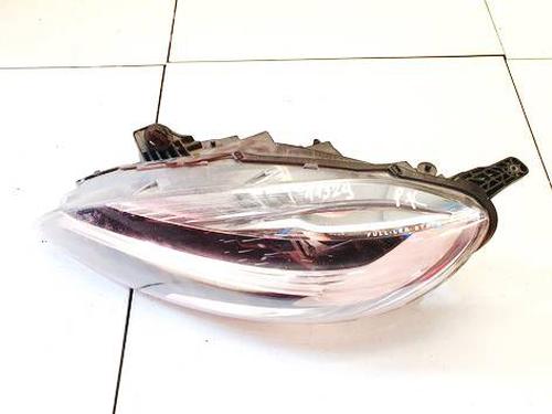 left-headlight-volvo-v40-hatchback-525-2012-2013-2014-2015-2016-2017-2018-2019-37653387 main image