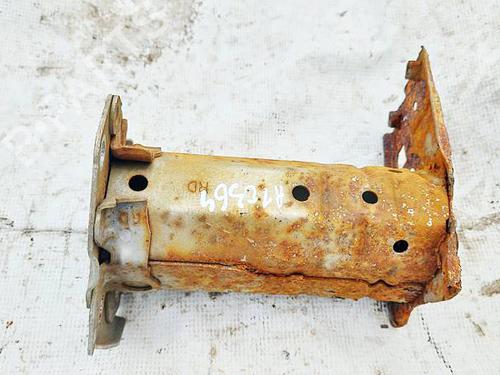 Used Rear bumper bracket Rear bumper bracket TOYOTA AVENSIS Saloon (_T27_) 2.0 D-4D (ADT270_, ADT270R) (126 hp) 35021900 35021900
