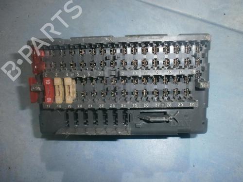 Used Fuse box Fuse box PEUGEOT 406 (8B) 1.6 (88 hp) 33485218 33485218