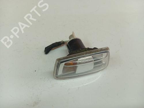 Used Right side indicator Right side indicator 37094049 37094049