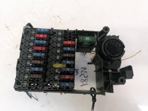 fuse-box-mercedes-benz-e-class-w210-1995-1996-1997-1998-1999-2000-2001-2002-2003-32922729 main image