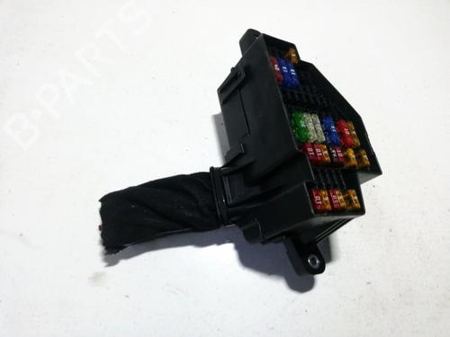 fuse-box-vw-golf-v-1k1-2003-2004-2005-2006-2007-2008-2009-2010-33505180 main image