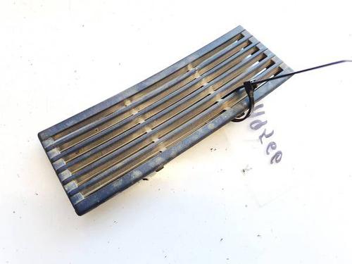 Used Air vent Air vent AUDI 100 C3 Saloon (443, 444) 2.0 D (70 hp) 32957475 32957475