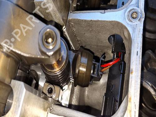 Used Injector Injector VW GOLF V (1K1) 1.9 TDI (90 hp) 35831755 35831755