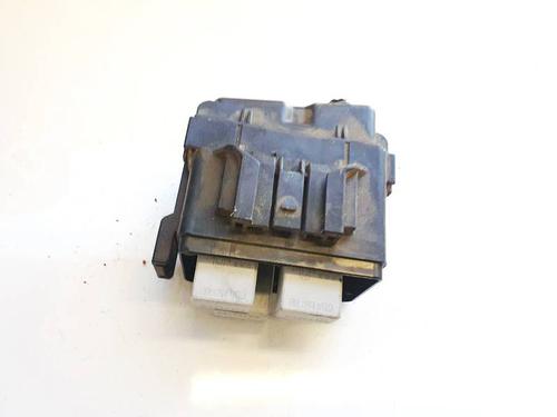 fuse-box-toyota-auris-_e15_-2006-2007-2008-2009-2010-2011-2012-2013-32957944 main image