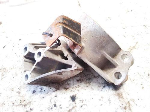 Used Engine mount Engine mount FIAT DOBLO Bus (263_) 1.3 D Multijet (263AXC1A) (90 hp) 32960888 32960888