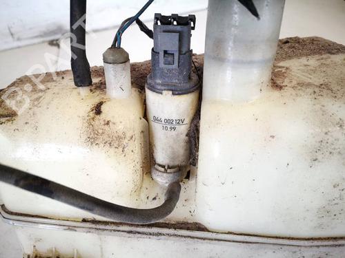 washer-pump-volvo-v70-i-875-876-1995-1996-1997-1998-1999-2000-35254910 main image