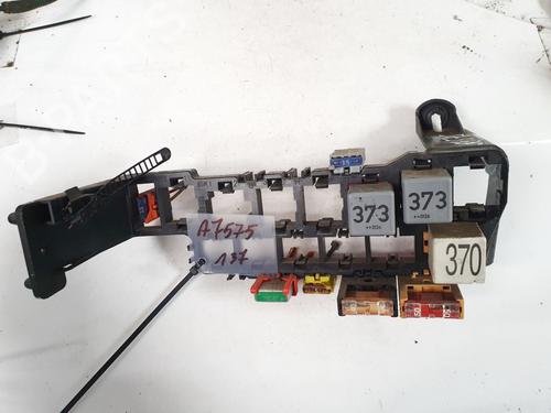 Used Fuse box Fuse box VW PASSAT B5.5 (3B3) 1.9 TDI (130 hp) 32891637 32891637