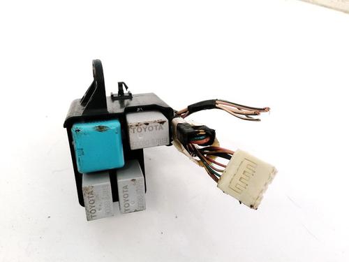 Used Fuse box Fuse box TOYOTA AVENSIS (_T25_) 2.0 D-4D (ADT250_, ADT250R) (126 hp) 32900841 32900841