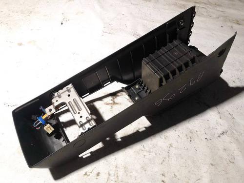 Armrest / Center console MAZDA 5 (CR) 2.0 CD (CR19) | BP35231290I20 - Image 2