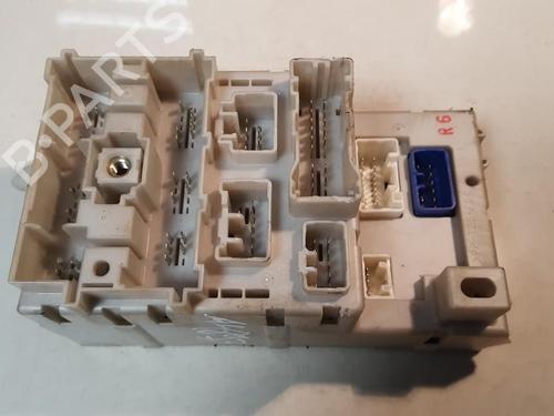 Used Fuse box Fuse box TOYOTA RAV 4 II (_A2_) 2.0 D 4WD (CLA20_, CLA21_, CLA20R, CLA21R) (116 hp) 33515097 33515097