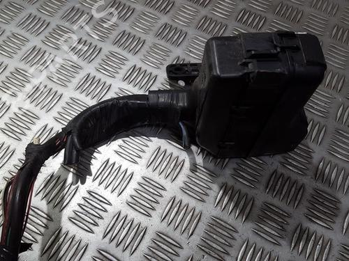 fuse-box-toyota-corolla-verso-_e12_-2001-2002-2003-2004-2005-2006-2007-33498229 main image