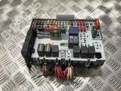 Used Fuse box Fuse box OPEL ASTRA G Hatchback (T98) 1.4 16V (F08, F48) (90 hp) 33492325 33492325