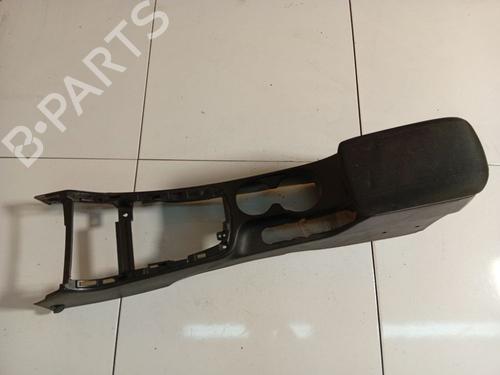 Used Armrest / Center console Armrest / Center console HYUNDAI i30 Estate (FD) 1.6 CRDi (116 hp) 34873409 34873409