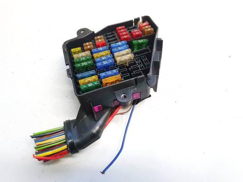 Fuse box AUDI A4 B5 (8D2) 1.8 | BP32615722E1 - Image 2