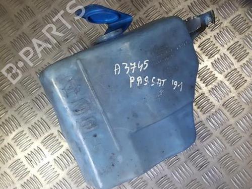 Used Windscreen washer tank Windscreen washer tank VW PASSAT B3/B4 Variant (3A5, 35I) 1.9 D (68 hp) 35676911 35676911