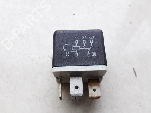 Used Electronic sensor Electronic sensor OPEL ASTRA G Hatchback (T98) 1.7 TD (F08, F48) (68 hp) 33528490 33528490