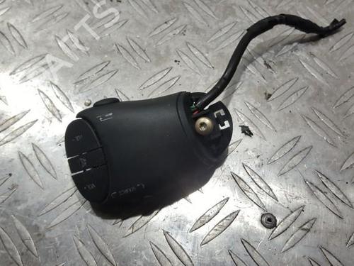 Used Steering wheel controls Steering wheel controls 35658185 35658185