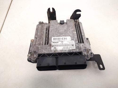 Used Engine control unit (ECU) Engine control unit (ECU) HYUNDAI ix55 3.0 V6 CRDi (239 hp) 32895875 32895875