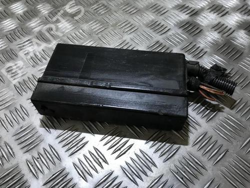 Used Fuse box Fuse box 33493348 33493348