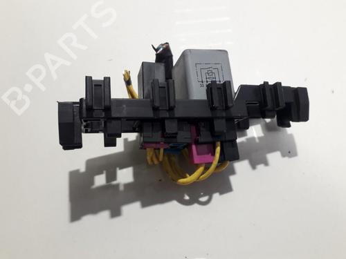 Fuse box AUDI A6 C6 (4F2) 3.0 TDI quattro | BP33506071E1 - Image 2
