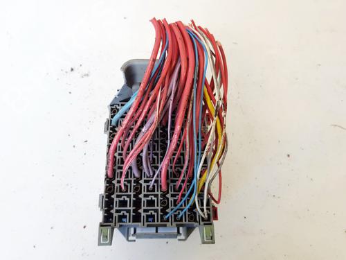 Fuse box VOLVO S60 I (384) D5 | BP33095604E1 - Image 3