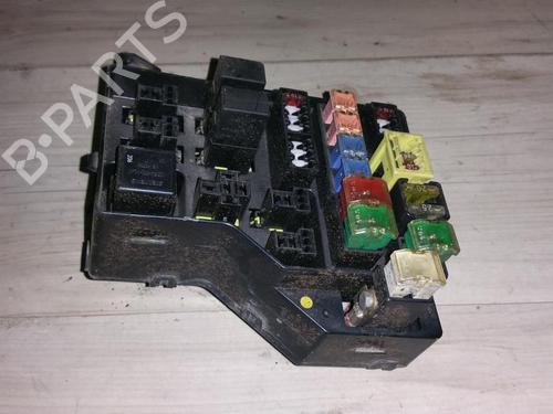 Used Fuse box Fuse box VOLVO S40 I (644) 1.9 TD (90 hp) 33480298 33480298