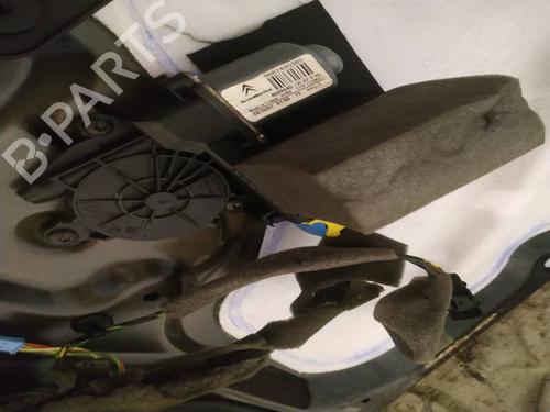 Used Right front window motor Right front window motor 35319719 35319719