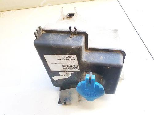 windscreen-washer-tank-hyundai-getz-tb-2001-2002-2003-2004-2005-2006-2007-2008-2009-2010-2011-35578688 main image