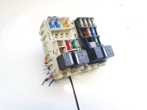 Used Fuse box Fuse box FORD MONDEO IV (BA7) 2.5 (220 hp) 32934906 32934906