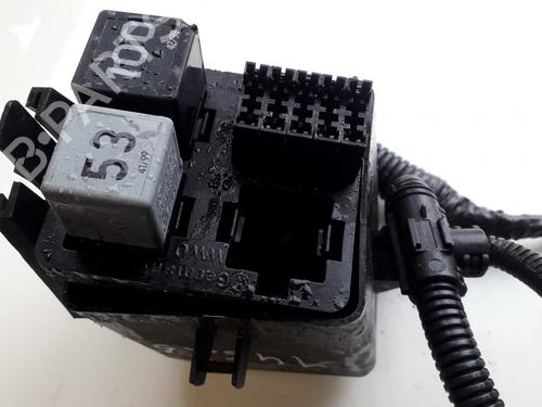 Used Fuse box Fuse box VW GOLF IV (1J1) 1.9 TDI (90 hp) 33511257 33511257