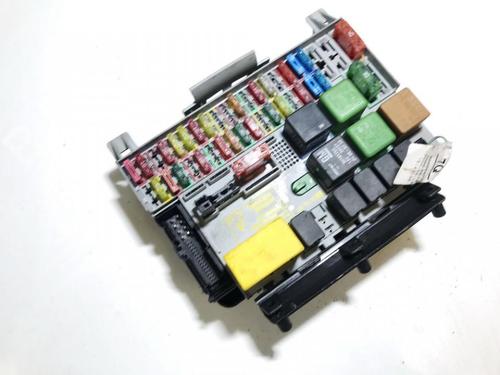 Used Fuse box Fuse box OPEL VECTRA B Estate (J96) 2.0 DTI 16V (F35) (101 hp) 33509913 33509913