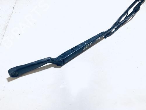 Used Front windshield wiper arm Front windshield wiper arm 33083131 33083131